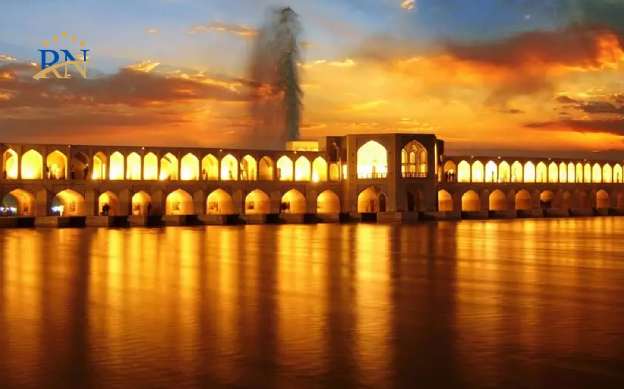 اطلاعات کامل برای  انتخاب هتل در اصفهان